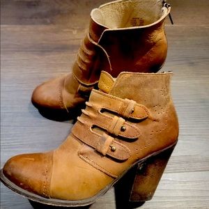 Freebird by Steven Malbec brown leather booties